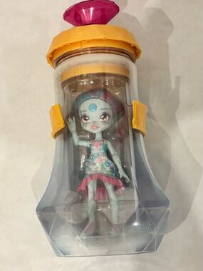 Magic Mixies Pixling Mini Doll in Crystal Ball